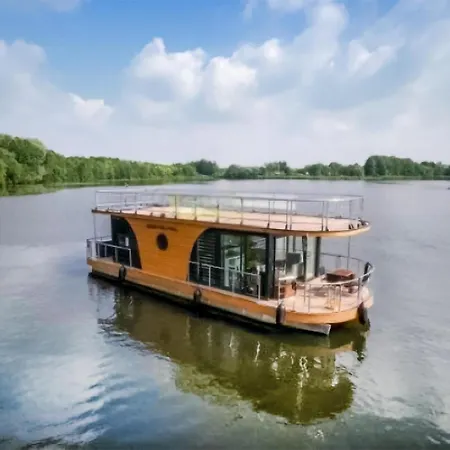 Botel 2 Bedroom Front Ship In Havelsee Ot Kuetzkow Kutzkow