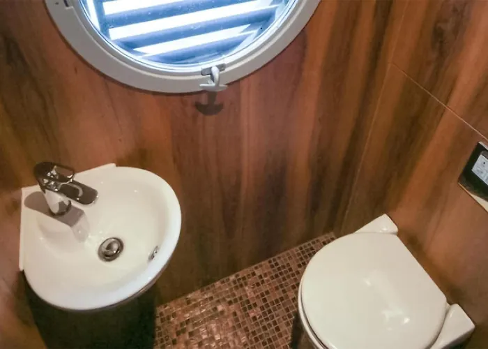 Schwimmendes 4* Kutzkow