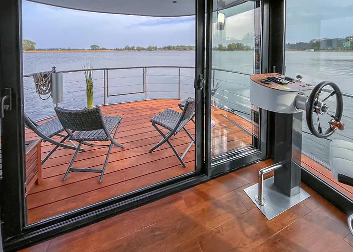 بوتيل Schwimmendes